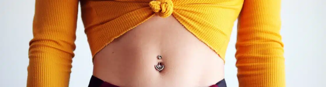 Bauchnabelpiercing