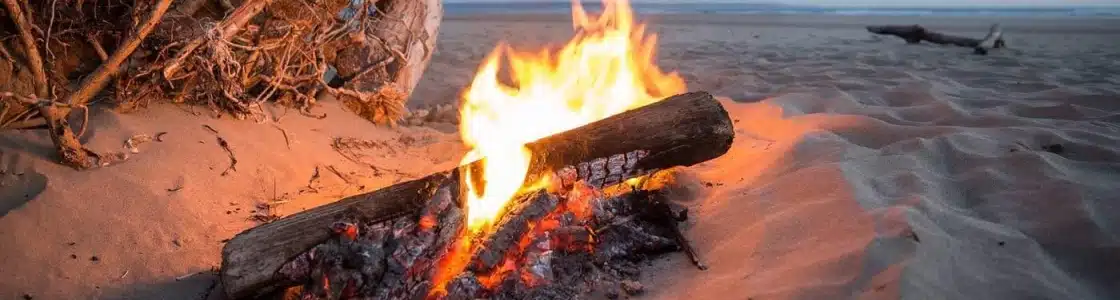 Lagerfeuer am Strand